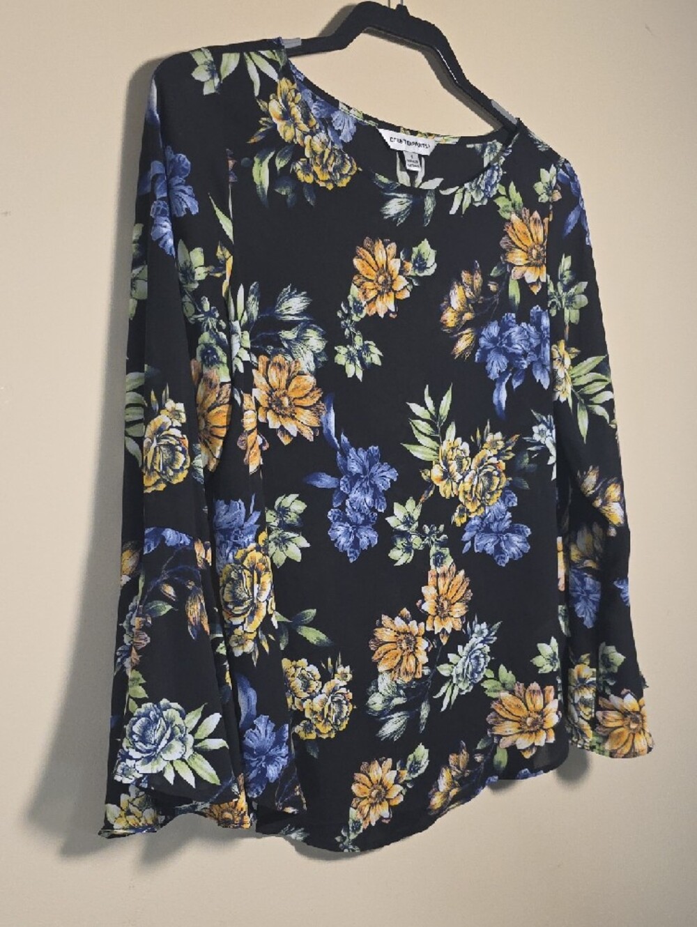 Counterparts Floral Bell Sleeve Blouse - Picture 5 of 6